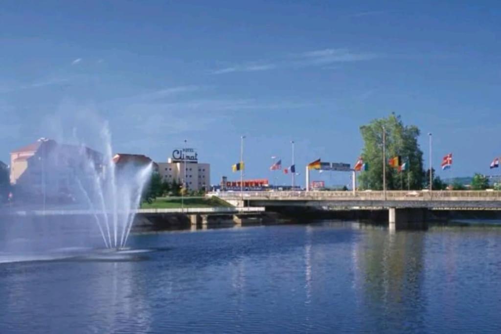 Le Central A - Tout Equipe - Centre-Ville Gare Montluçon Екстериор снимка
